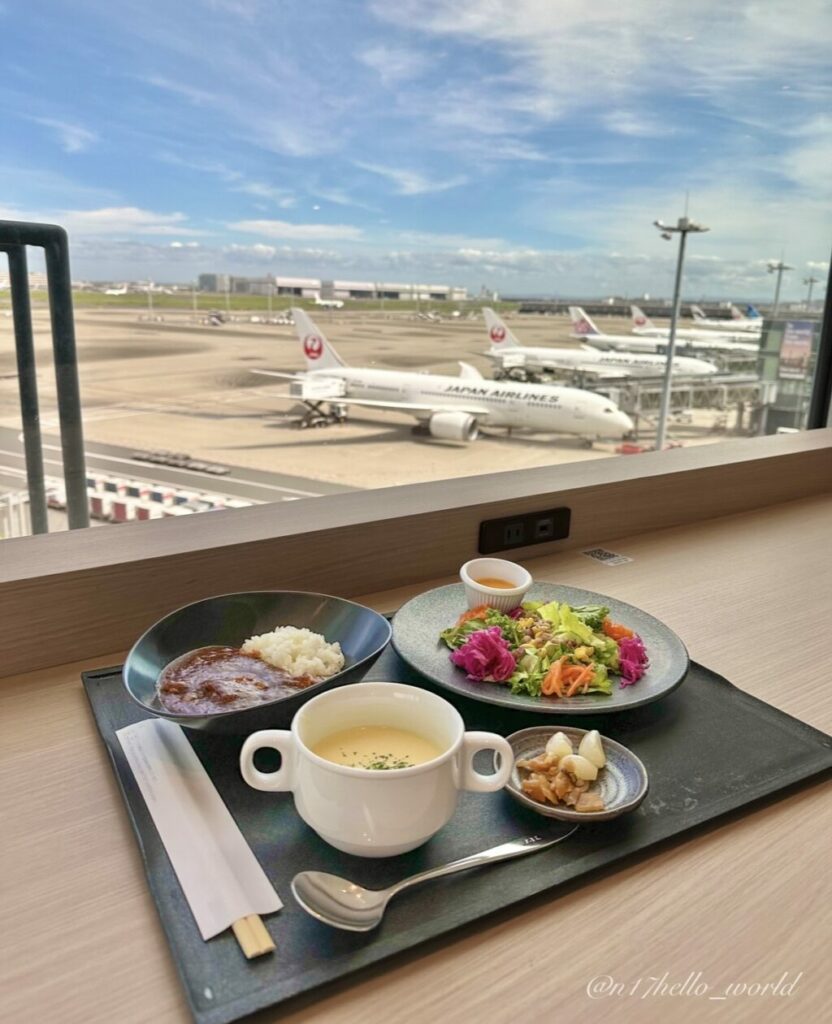 羽田空港国際線サクララウンジ